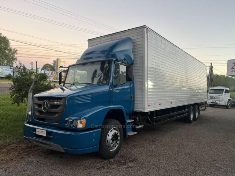 MERCEDES-BENZ - ATRON 2324 - 2014/2014 - Azul - Sob Consulta