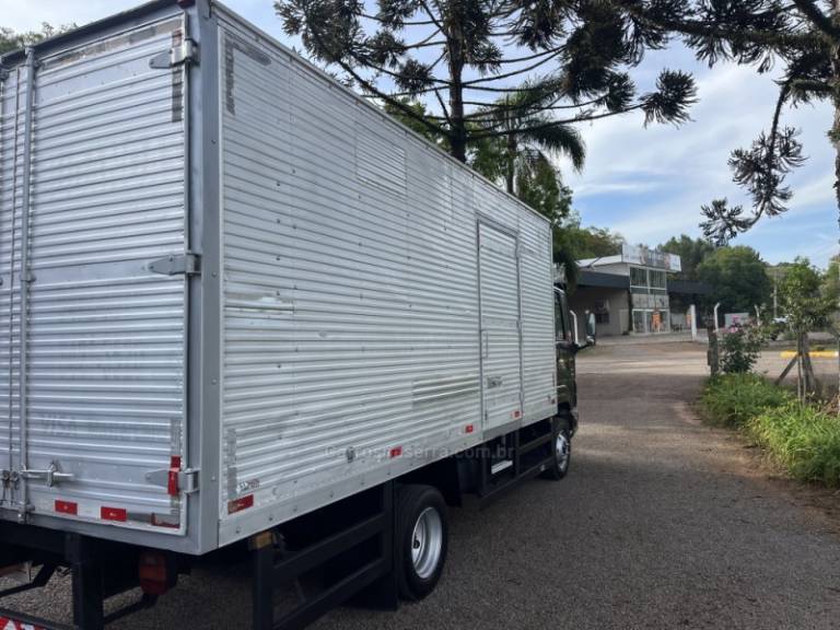 FORD - CARGO 815 - 2001/2001 - Cinza - Sob Consulta