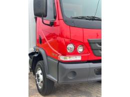 MERCEDES-BENZ - ACCELO 1016 - 2013/2013 - Vermelha - Sob Consulta