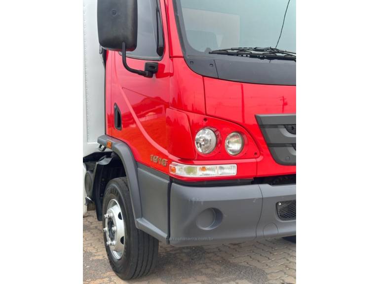 MERCEDES-BENZ - ACCELO 1016 - 2013/2013 - Vermelha - Sob Consulta