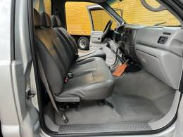 FORD - F-4000 - 2001/2001 - Prata - Sob Consulta