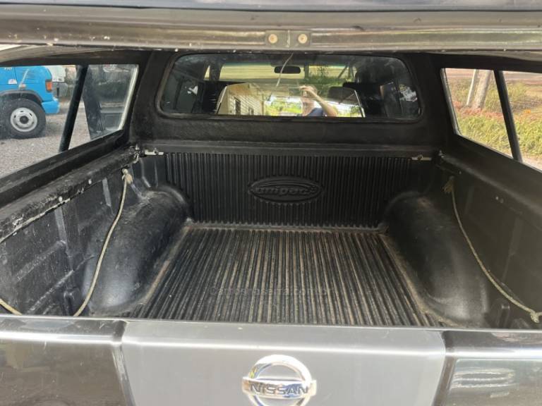 NISSAN - FRONTIER - 2016/2016 - Preta - Sob Consulta