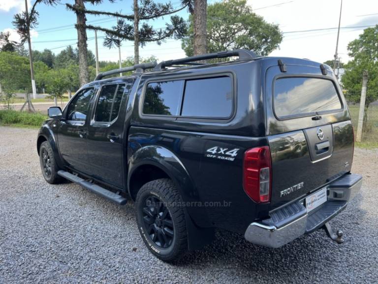 NISSAN - FRONTIER - 2016/2016 - Preta - Sob Consulta