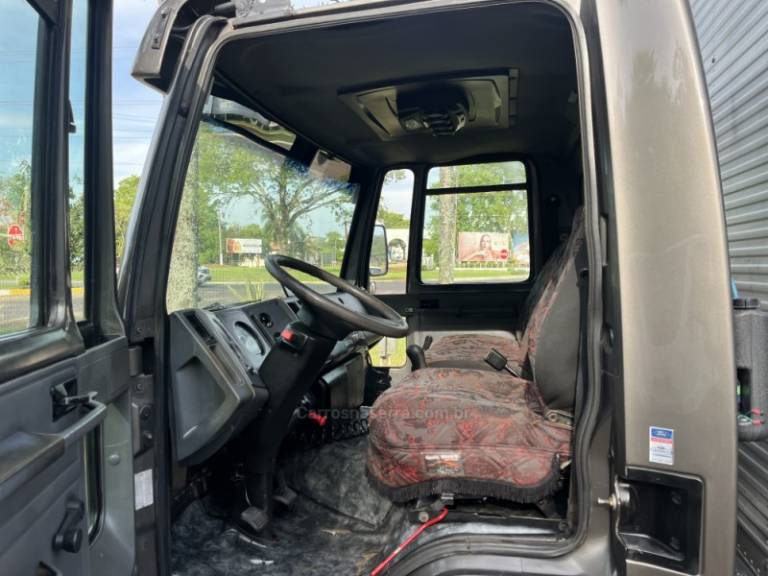 FORD - CARGO 815 - 2001/2001 - Cinza - Sob Consulta