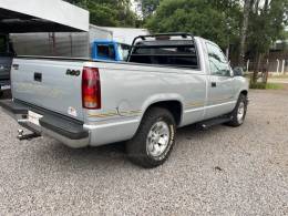CHEVROLET - SILVERADO - 2000/2001 - Prata - Sob Consulta